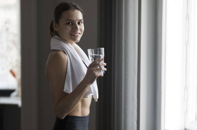 Los especialistas en nutrición recomiendan un plan de alimentación que incluya alimentos ricos en nutrientes. Fuente: Archivo