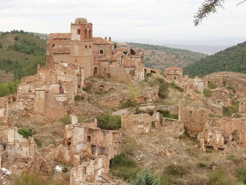 Turruncún es una aldea en ruinas que en 1975 fue anexionada al municipio de Arnedo, en la Rioja Baja. Fuente: Wikipedia.