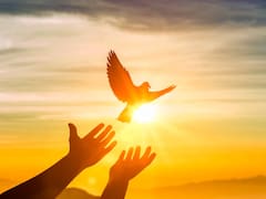 No dejes de hacerla: esta es la oración al espíritu santo para antes de dormir