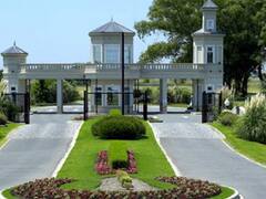 Por el cambio de Gobierno, muchos ejecutivos posponen las vacaciones y alquilan en el conurbano