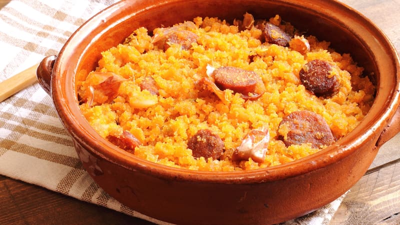 Las migas de pastor son uno de los platos típicos del recetario español.