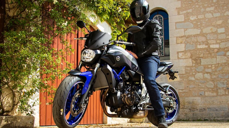 Toma nota del nuevo requisito para poder obtener tu licencia de conducir si eres motociclista.