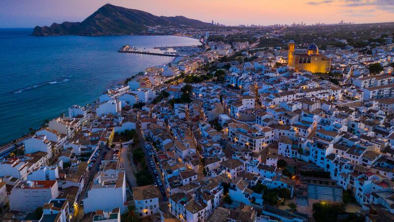 Escapadas: el pueblito de los poetas enamorados del mar que está a solo 1 hora de Valencia y tienes que visitar.