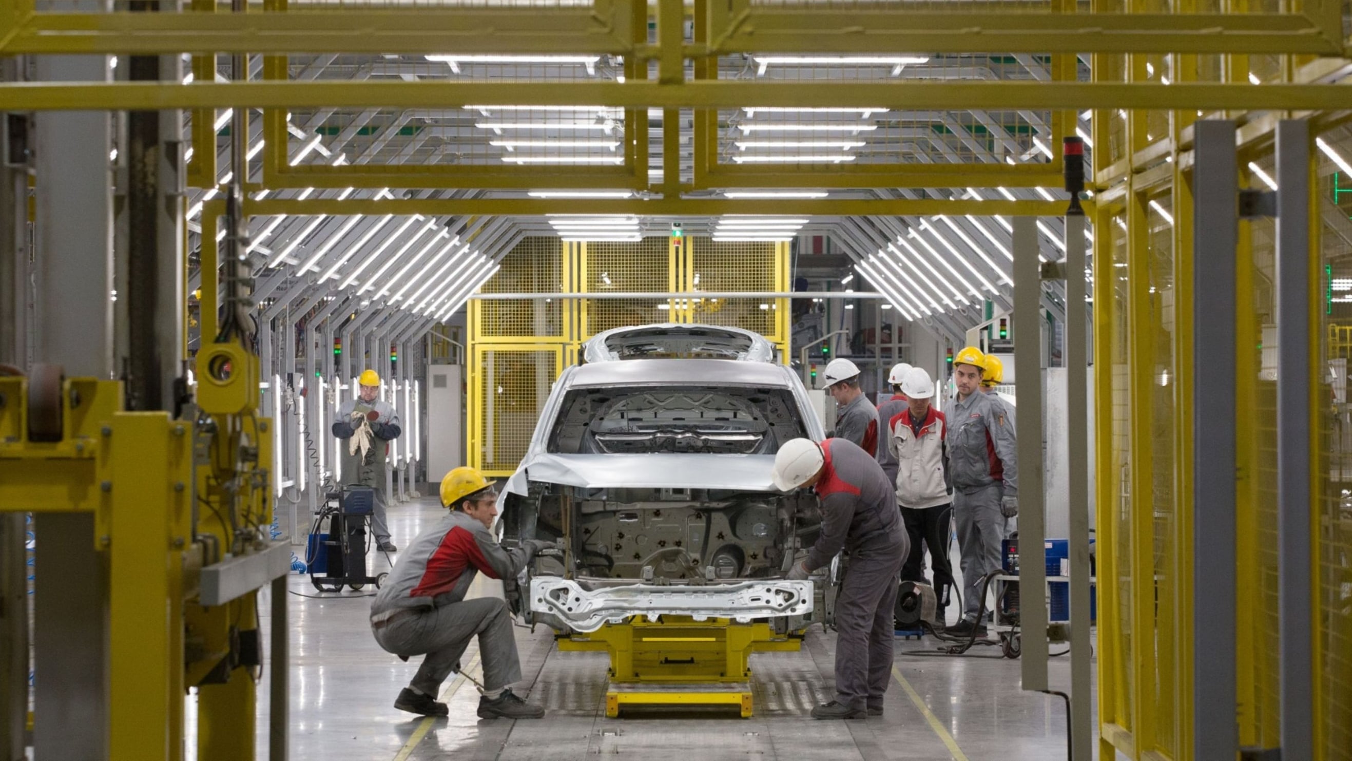 La industria automotriz está adoptando el banco de horas como una solución para balancear la actividad.