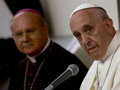 Francisco removió a toda la comisión que vigila el banco del Vaticano