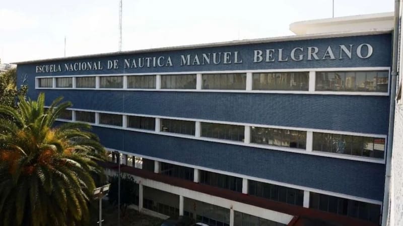 Escuela Nacional de Náutica Manuel Belgrano, el lugar donde se recomienda estudiar para formarse como maquinista naval.