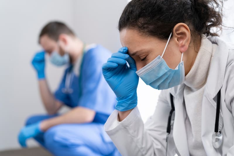 Los profesionales podrán percibir el aumento en febrero y marzo.