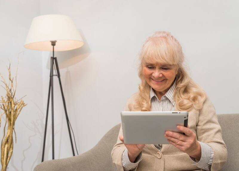 La interacción en redes sociales contribuye a una mejor salud mental. (Foto: Freepik.es)