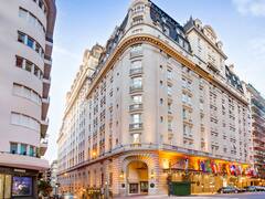 Reabre el Alvear: cuánto cuesta pasar una noche en hotel de lujo más antiguo de Buenos Aires