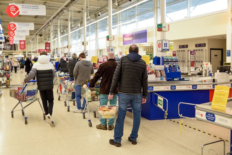Los aumentos golpean con más fuerza a los hogares de bajos ingresos en Estados Unidos (Foto: Shutterstck)