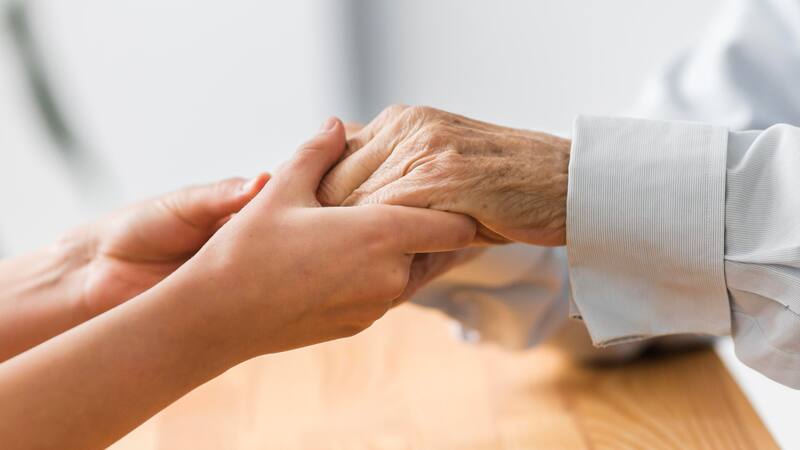 Posible cura para el Parkinson: científicos patentan el uso de insulina para tratar la enfermedad.