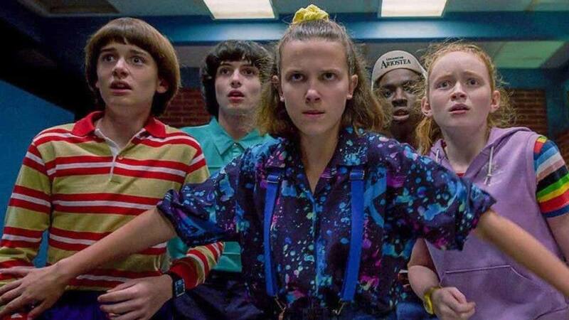 El joven elenco de Stranger Things en la temporada 3.