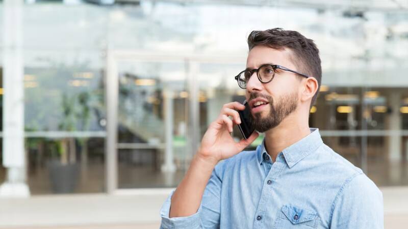 La escucha activa es clave para garantizar una comprensión adecuada de los audios, incluso en velocidad rápida.