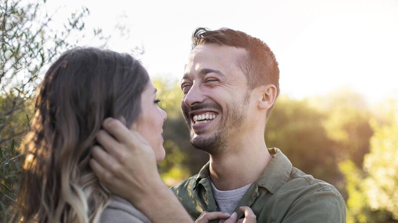 Allí los visitantes pueden disfrutar de una diversidad de flora tanto nacional como extranjera, lo que añade un valor estético y botánico al lugar.