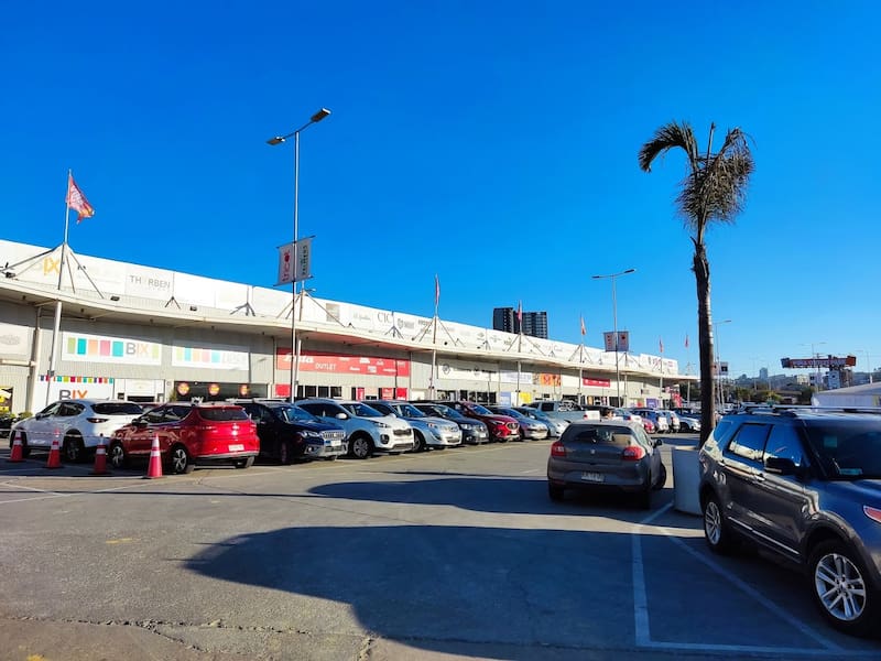 ElViña Outlet Park, en el Camino Internacional 2.440 de Reñaca Alto (Fuente: outletpark.cl/)