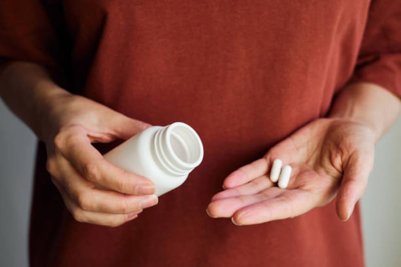 Existen varios compuestos de suplementos de magnesio disponibles, pero el citrato de magnesio es popular debido a su alta tasa de absorción en el organismo (Fuente: iStock)