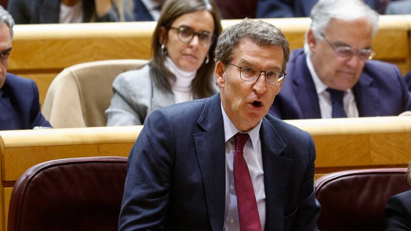 Feijóo acusa a Vox por el fracaso del PP en las generales y pide que no se presenten en Galicia.
