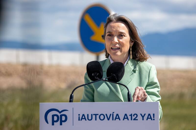 Cuca Gamarra, secretaria general del PP, reclamó el informe de la auditoría del ministro de Transportes y Movilidad Sostenible. (Fuente: EFE / Raquel Manzanares)