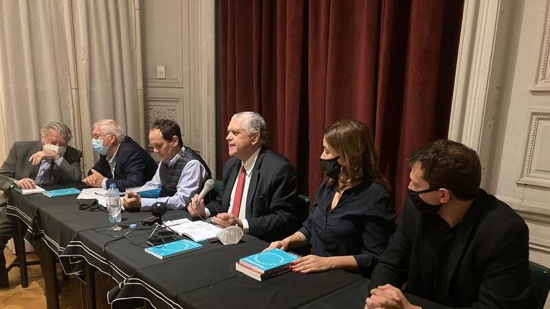 <div class="migrated-promo-image__description"><div class="migrated-promo-image__source">Fuente: Republicanos Unidos</div><div class="migrated-promo-image__author">Republicanos Unidos</div></div>