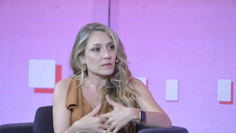 Brenda Bianquet, gerenta de Asuntos Corporativos de L'Oreal Groupe Argentina, en el evento de Diversidad