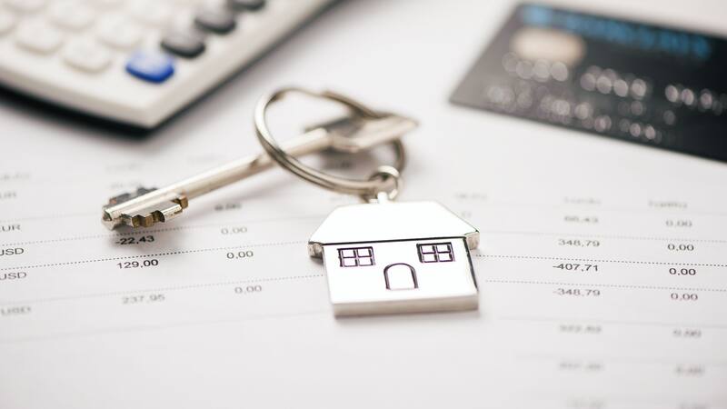 Hipotecas: suben los tipos de interés y bajan los préstamos para la compra de viviendas en agosto.