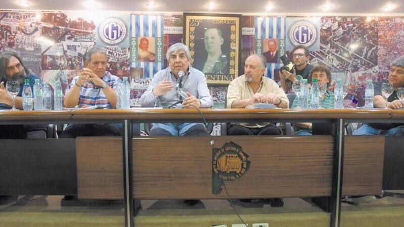 Moyano encabezó el encuentro de ayer en el Sindicato de Camioneros junto a Yasky, Palazzo, Baradel y Micheli
