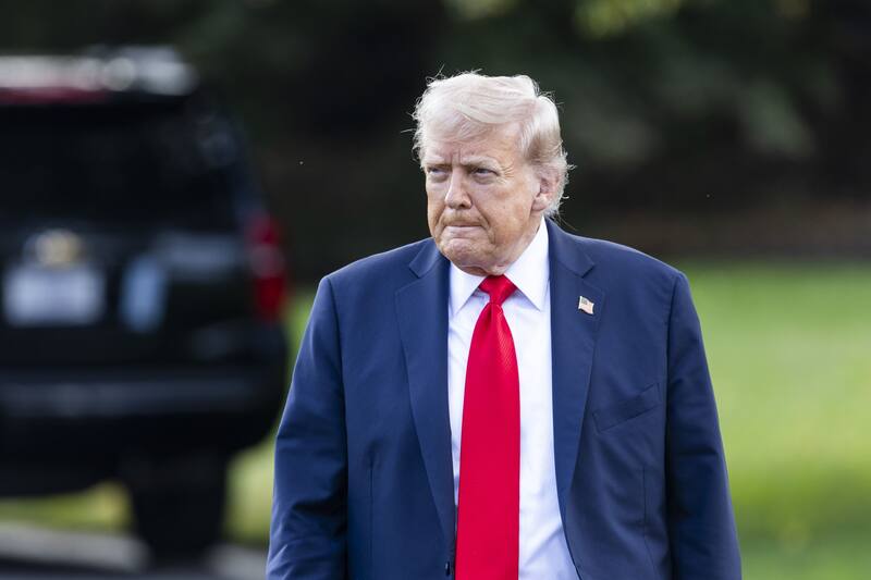 Donald Trump pidió a las empresas estadounidenses que dejen de presentar resultados trimestrales. Foto: EFE.