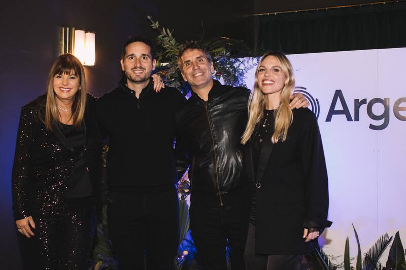 Miriam Mazzola, Presidente de EO Argentina, junto a Juan Francisco Di Nucci, Francisco di Paola y Helga Yasci, miembros de la organización.