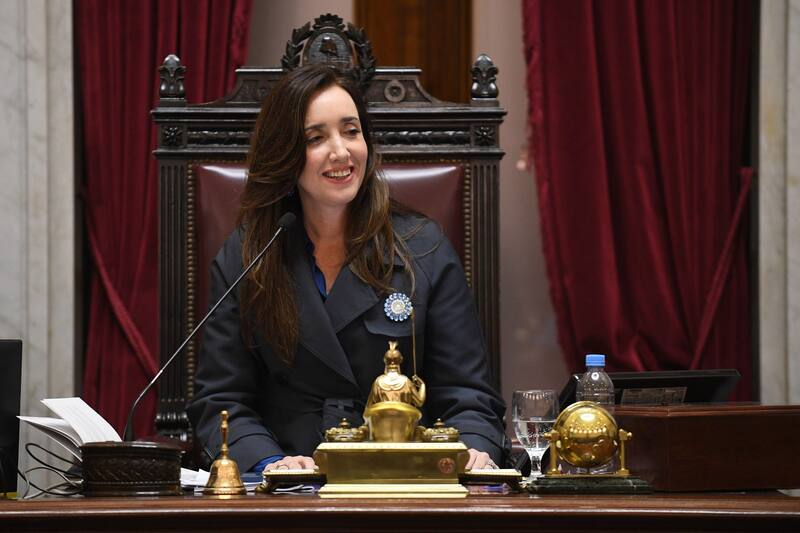 Por segunda semana consecutiva, la vicepresidenta Victoria Villarruel logró posponer el debate en el Senado por los millonarios fondos para la SIDE.