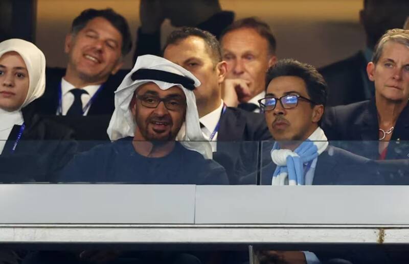 Mansour bin Zayed Al-Nahyan, dueño del Manchester City (a la derecha), junto al presidente de Emiratos Árabes, Mohamed bin Zayed Al-Nahyan. (Foto: Reuters/Molly Darlington)