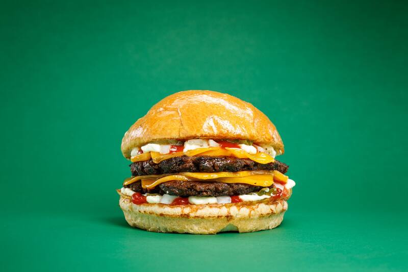 En total contarán con ocho hamburguesas y tres opciones de sándwich de pollo a base de plantas.