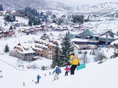 Fin de semana largo en Bariloche: cuánto cuesta esquiar en el Cerro Catedral