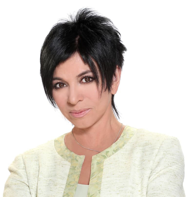 Mónica Gutiérrez se volvió viral por un descuido al aire en una entrevista.