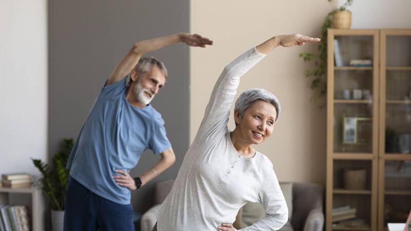 Cuerpo y mente sana: 3 ejercicios que debes hacer a la mañana para mejorar tu espalda.