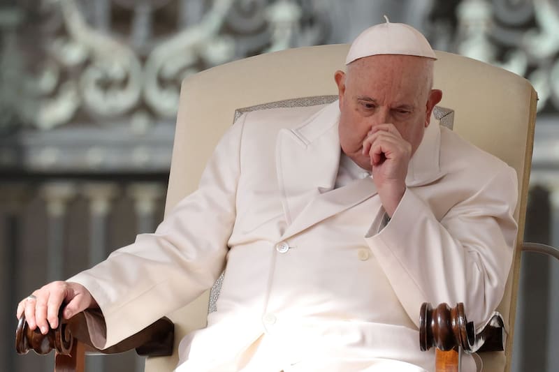 El papa Francisco no presidirá el tradicional Vía Crucis del Viernes Santo en el Coliseo de Roma. Foto: Shutterstock.