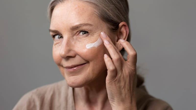 Lidl tiene una crema antiedad por menos de 6 euros: deja la piel suave, lisa y bien hidratada.