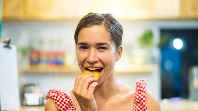 Además de no tener gluten, este aperitivo de Mercadona es muy fácil de preparar.