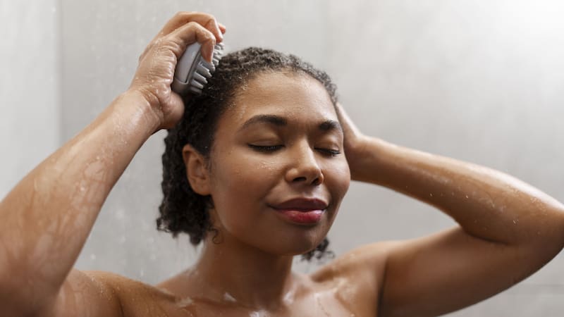Es importante seguir ciertos pasos a la hora de lavar nuestro pelo.