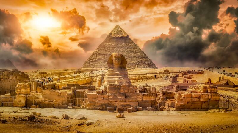 Las pirámides de Egipto están construidas con bloques de piedra revestidos en caliza. Fuente: archivo.