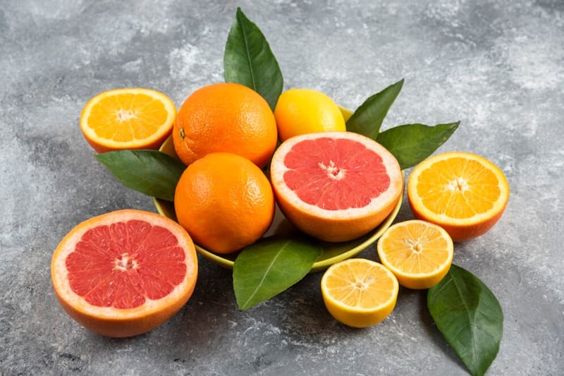 Los flavonoides y carotenoides presentes en los cítricos tienen potentes propiedades antiinflamatorias, ayudando a reducir la inflamación en el cuerpo. (Foto: Freepik)