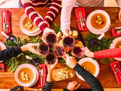 Caja navideña a $ 5000 | La mega promoción para armar la mesa dulce para las Fiestas más barata en estos supermercados