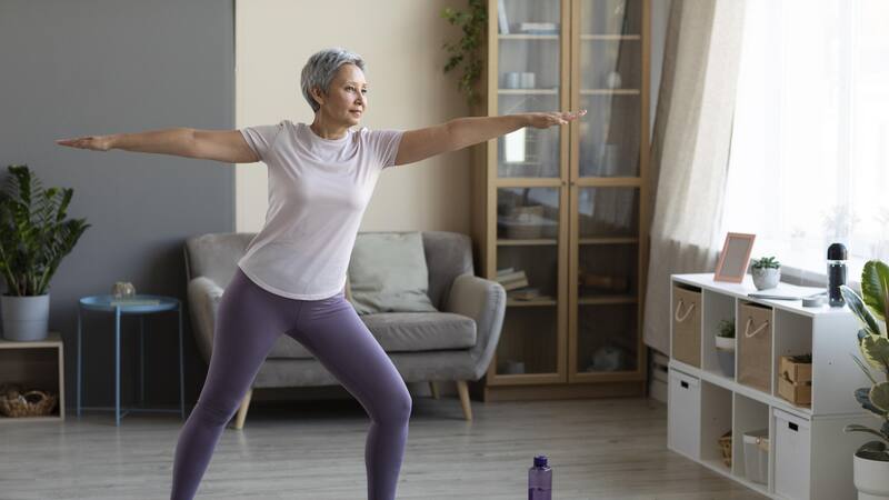 Descubrí el enfoque del método 3-2-8, que integra sesiones de Pilates diseñadas para reducir molestias en la espalda.