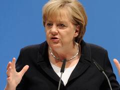 Cada vez más sola, Merkel se resiste a los eurobonos