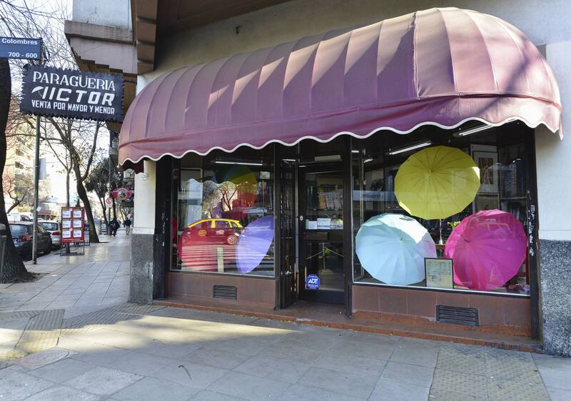 El local en Colombres e Independencia en el barrio de Boedo. Foto: Antonio Pinta