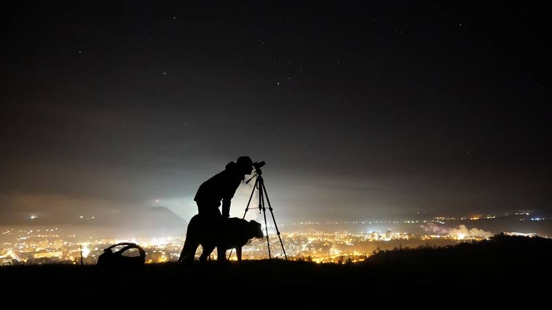 Preparate para observar eventos celestes que prometen ser únicos en el Hemisferio Sur este mes