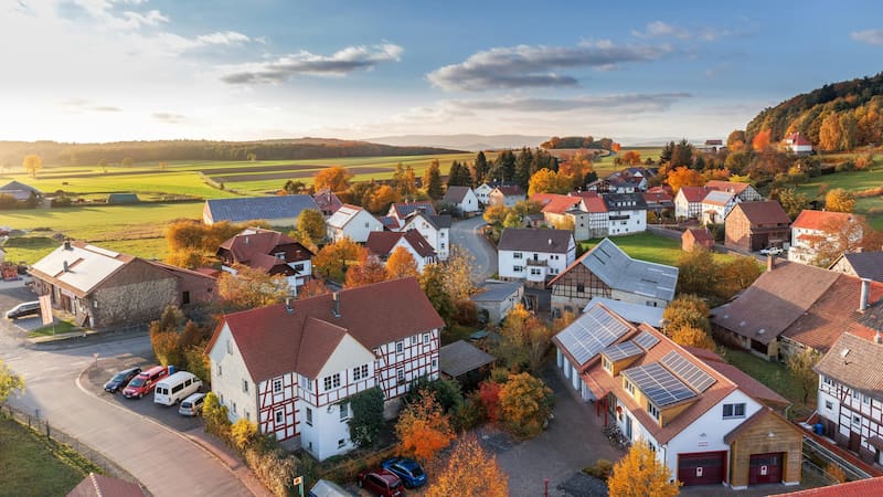 Este impulso de venta de casas por 1 euro generó interés a nivel local e internacional.