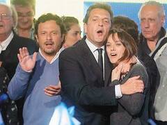 Ahora también Malena sale de campaña por el país y promueve las ideas de Massa