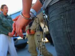 Con esta ley la Policía podrá deportar inmigrantes de Iowa: conoce los detalles