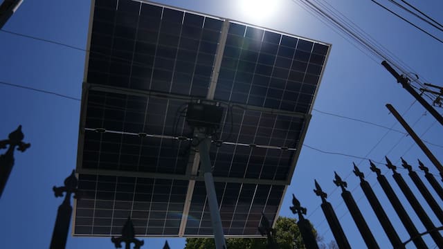 Sistemas de autoconsumo eléctrico ganan terreno en México, pero la incertidumbre desacelera su adopción