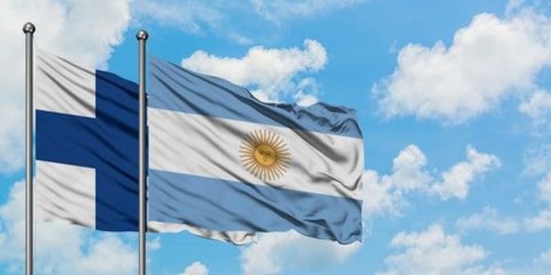 Filandia y Argentina.
